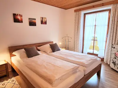 Schlafzimmer mit Doppelbett Fewo Hochkalter