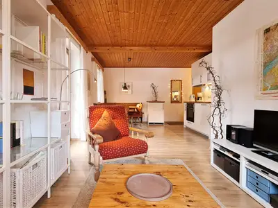 Gemütlicher Sitzbereich im Wohnzimmer Fewo Kehlstein Sonnenschein