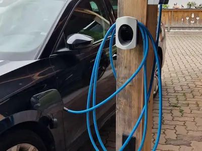 E-Ladestation (Wallbox) am Carport