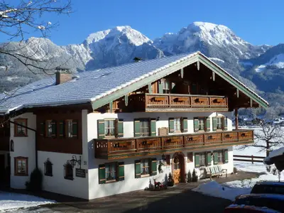Hausansicht Winter