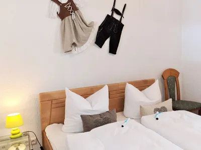 Schlafzimmer Fewo Bergpanorama