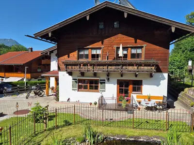 Barrierefreier Eingangsbereich Fewo Saletalm