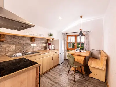 Küche mit Essbereich Fewo Gotzenalm