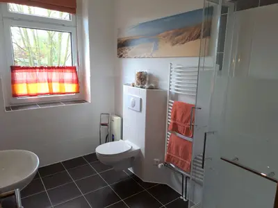 INSIDE, BATHROOM