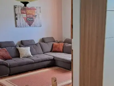 Photo, INSIDE, OUTSIDE