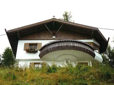 Hausansicht von unten