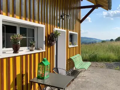 separater Hausteil mit eigenem Ausseneingang