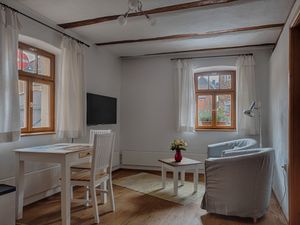 19321999-Ferienwohnung-2-Schonungen-300x225-1