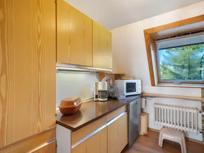KITCHEN, INSIDE