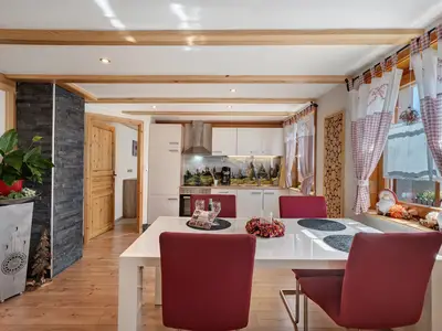 Photo, INSIDE, OUTSIDE