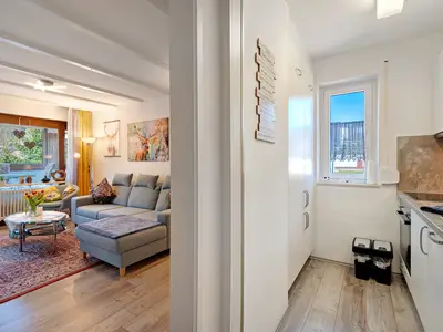 Photo, INSIDE, OUTSIDE