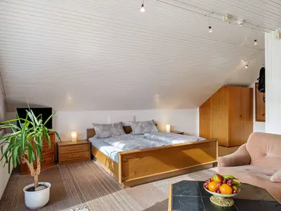 Photo, INSIDE, OUTSIDE