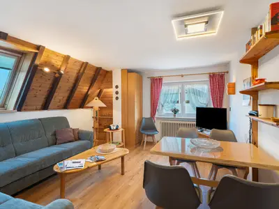 Photo, INSIDE, OUTSIDE