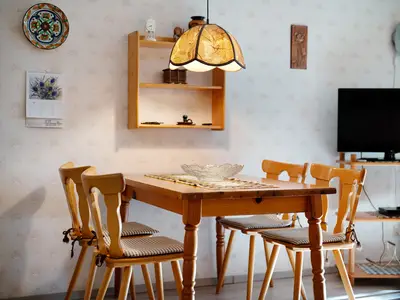 Photo, INSIDE, OUTSIDE