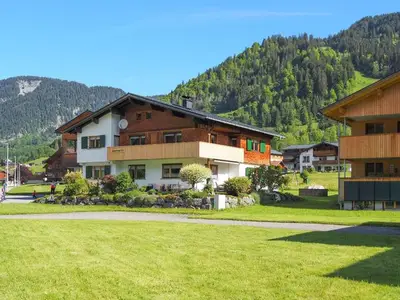 Ferienwohnung für 4 Personen in Schoppernau 3/10