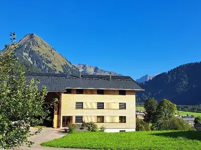 Ferienwohnung für 7 Personen (80 m²) in Schoppernau 9/10