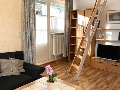 Photo, INSIDE, OUTSIDE