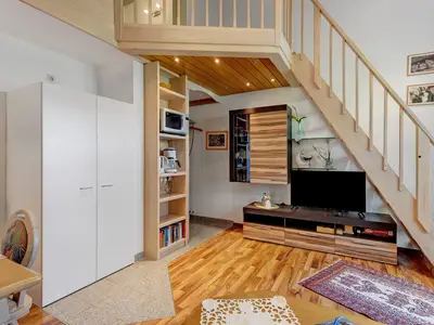 Photo, INSIDE, OUTSIDE