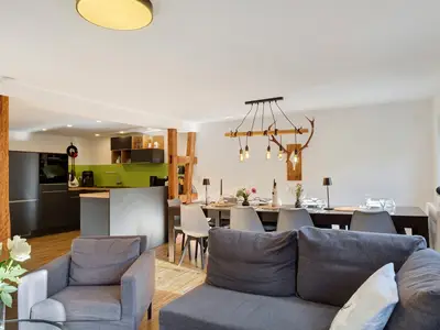 Photo, INSIDE, OUTSIDE