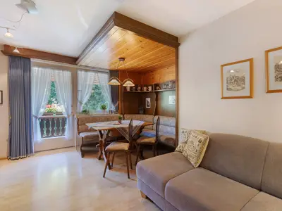 Photo, INSIDE, OUTSIDE