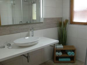 23938946-Ferienwohnung-5-Schruns-300x225-4