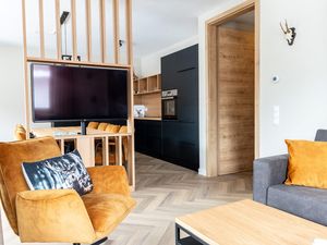 23442561-Ferienwohnung-8-Schruns-300x225-0