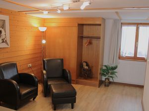 23912538-Ferienwohnung-6-Schruns-300x225-3