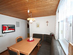 23836810-Ferienwohnung-4-Schruns-300x225-3