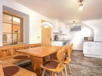 Annas Muntafuner Hus - Küche mit Essbereich Annas Muntafuner Hus - Küche mit Essbereich