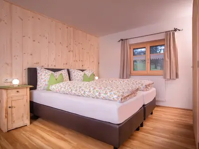 Annas Muntafuner Hus - Dreibettzimmer Nr. 1 Annas Muntafuner Hus - Dreibettzimmer Nr. 1