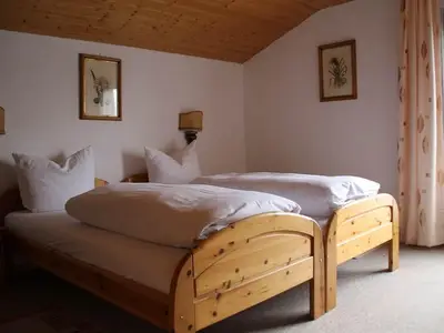 WG A Schlafz 1 BilWohnung A Schlafzimmer 1 Bild 3