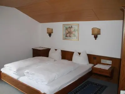 Wohnung A Schlafzimmer 2 Bild 1 (2)