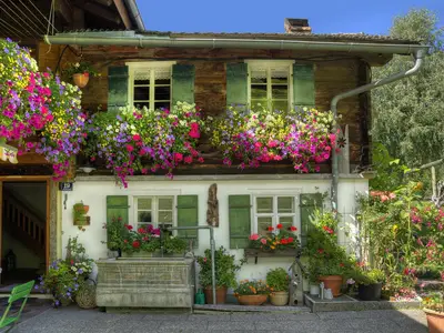 Haus mit Blumen