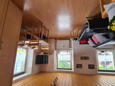 Photo, INSIDE, OUTSIDE