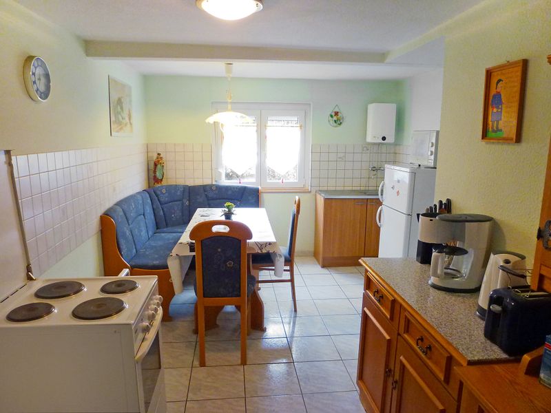 23844261-Ferienwohnung-4-Schutterzell-800x600-2