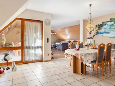 Photo, INSIDE, OUTSIDE