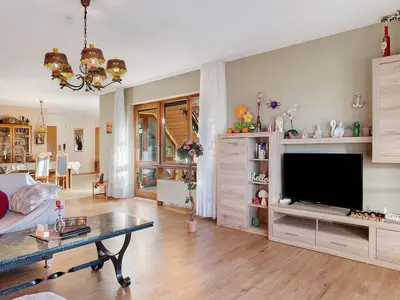 Photo, INSIDE, OUTSIDE