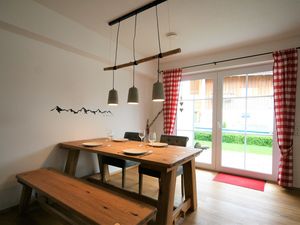 23884805-Ferienwohnung-4-Schwangau-300x225-3