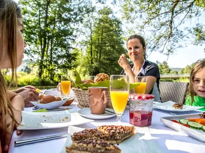 Frühstück im Freien