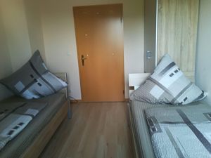 23100259-Ferienwohnung-4-Schweich-300x225-5