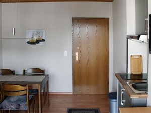 22043527-Ferienwohnung-2-Schweich-300x225-5