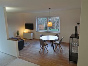 23646341-Ferienwohnung-2-Schweich-300x225-0