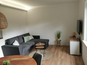 23646341-Ferienwohnung-2-Schweich-300x225-1