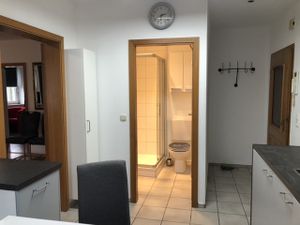 23517882-Ferienwohnung-4-Schweinfurt-300x225-4