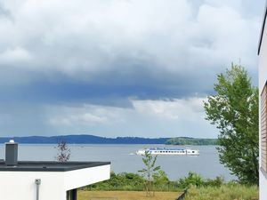 Blick vom Eingang auf Schweriner See