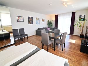 19175079-Ferienwohnung-6-Schwerin-300x225-2