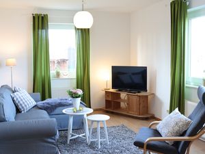 23296559-Ferienwohnung-6-Schwienkuhl-300x225-1