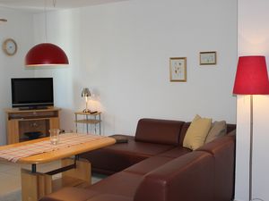 23118503-Ferienwohnung-6-Schwienkuhl-300x225-3