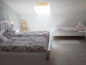 23118509-Ferienwohnung-7-Schwienkuhl-300x225-2