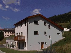 Ferienwohnung für 4 Personen in Scuol